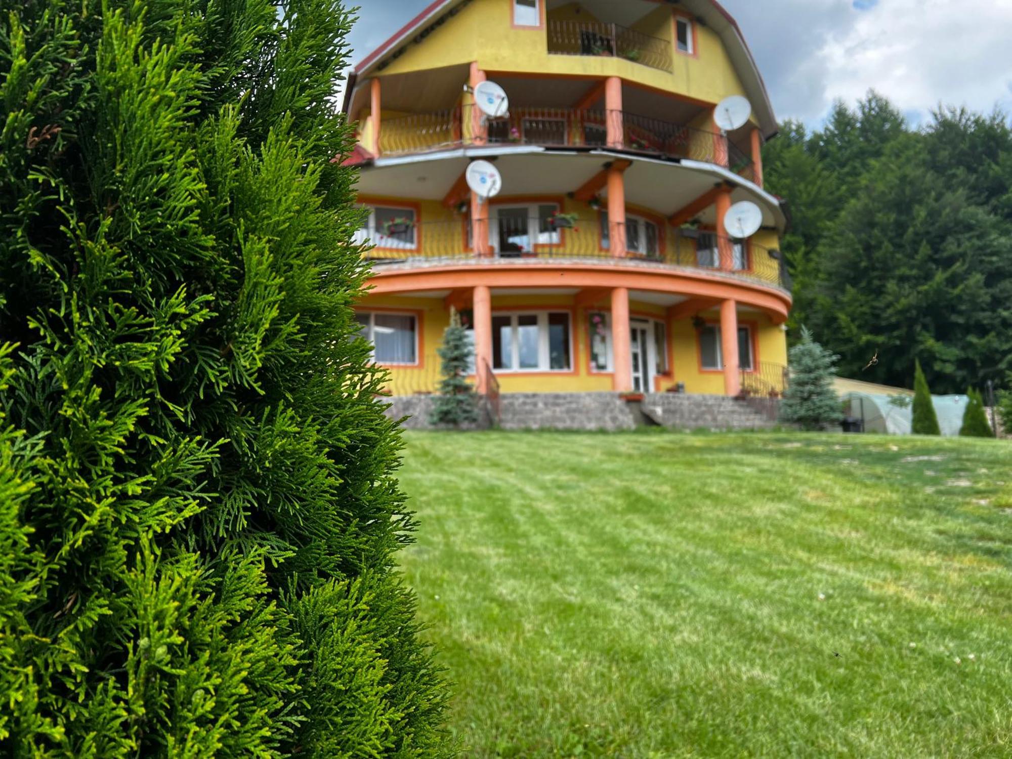 Casa Potcoava Hotel Lepsa Luaran gambar